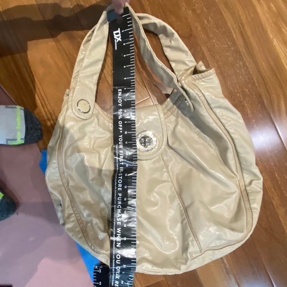 Marc by Marc Jacobs Patent Leather Nude Handbag - Picture 10 of 11